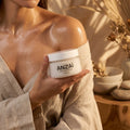 Scrub Mineral ANZAÏ en mano